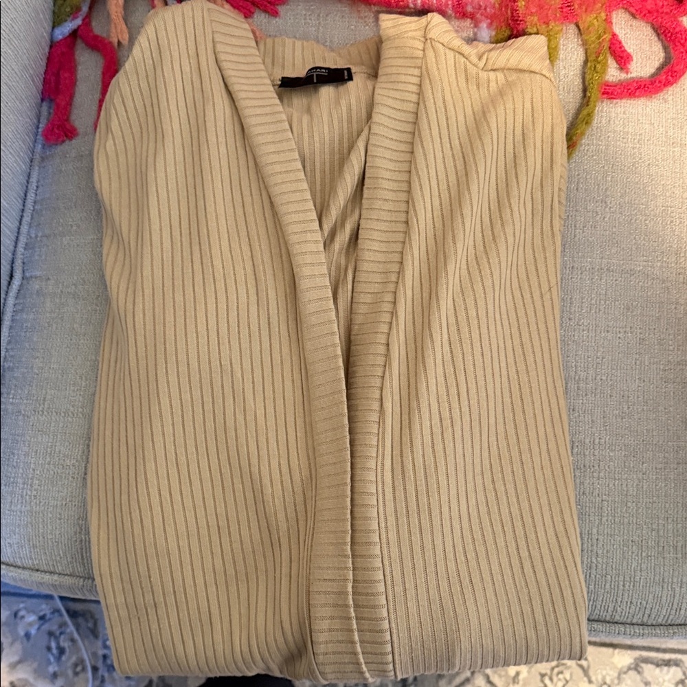 T Tahari Beige Ribbed Cardigan - like New - Worn Once!